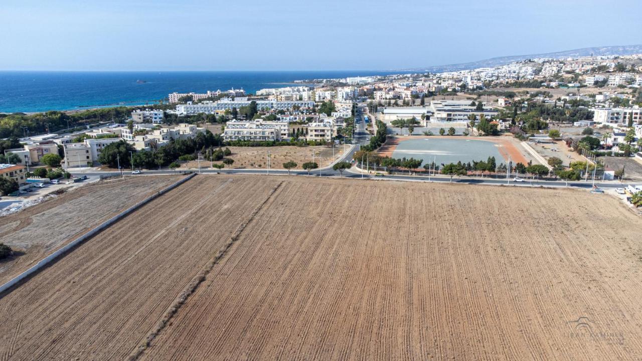Royal Seacrest Crown-Jewel, 2B, Pools, Sea, Center Apartment Paphos Exterior photo